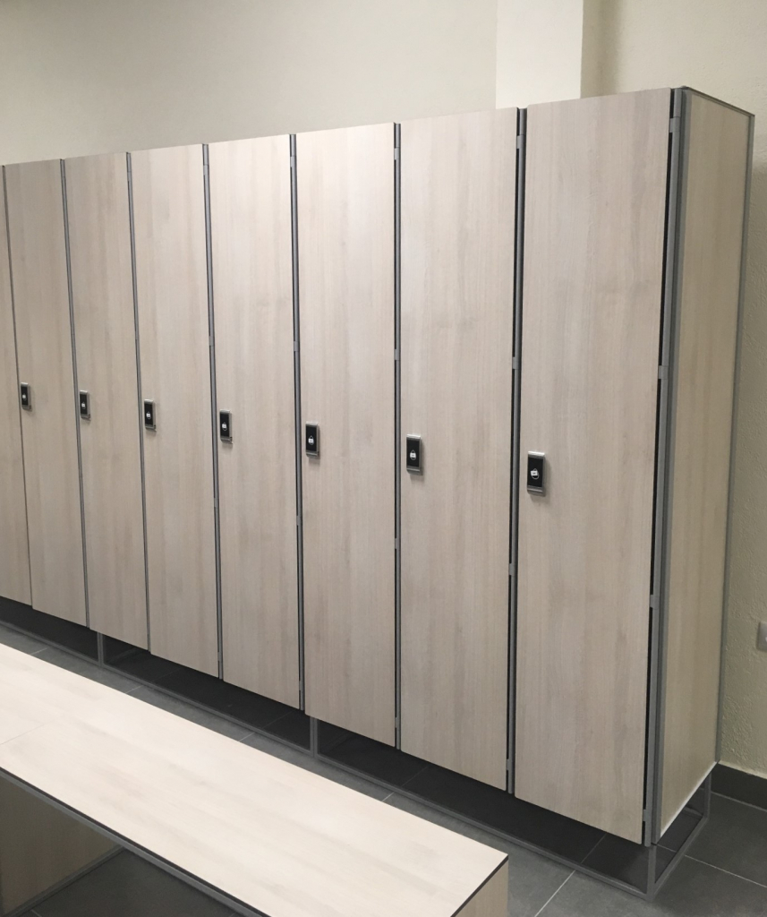 Шкаф для раздевалки